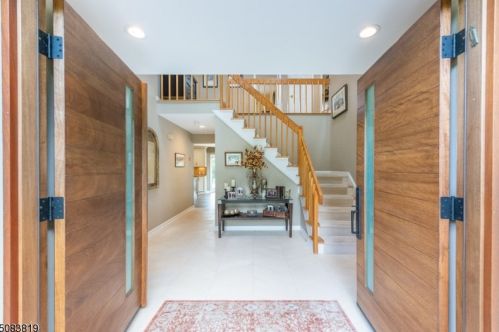 3 Tudor Pl, Dover NJ  07869-2018 exterior