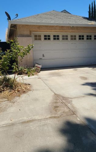 2128 San Martin Dr, Modesto, CA 95358-7214
