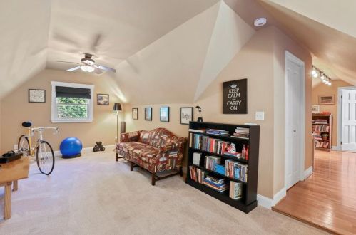 535 Bridgewater Dr, Atlanta GA  30328-2814 exterior