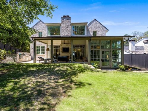 2303 Havenridge Dr, Atlanta GA  30305-4014 exterior