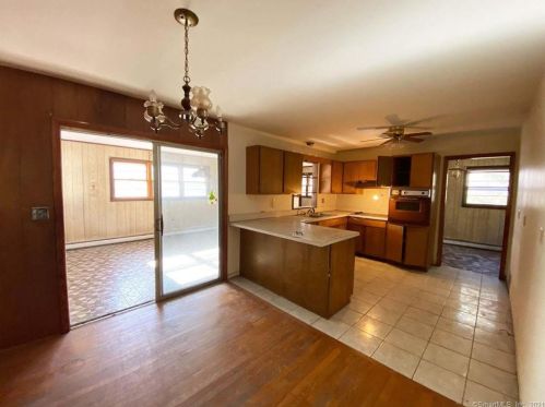 58 Birdseye Rd, Huntington, CT 06484-2102