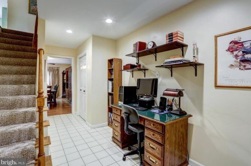 1843 Spring Ridge Ln, Lancaster PA  17603-6794 exterior