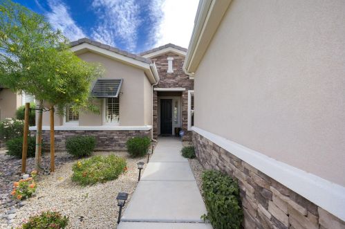 61656 Topaz Dr, La Quinta, CA 92253-9381