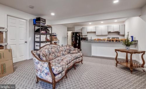 714 Belgrade Rd, Silver Spring MD 20902-3248 exterior