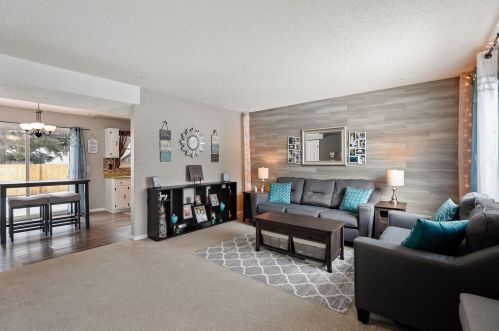 10974 Robinson Dr, Minneapolis, MN 55433-4247