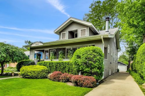 104 William St, Mount Prospect, IL 60056-3323