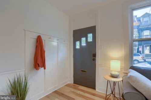 429 Pine St, Lancaster PA  17603-3355 exterior