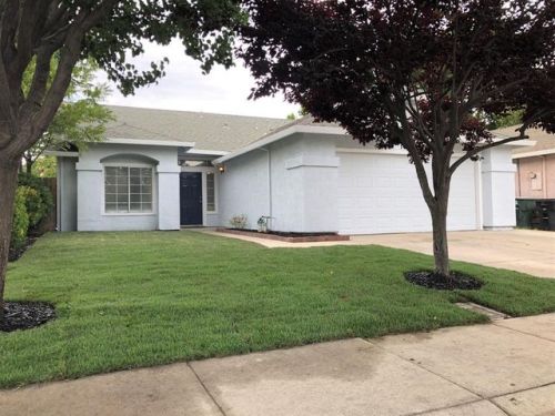 1105 Vintner Ln, Modesto, CA 95358-6985