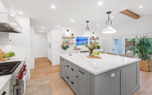3915 Del Mar Gln, San Diego, CA 92130-2257