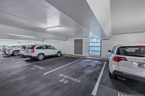 1130 Wilder Ave, Honolulu HI  96822-2779 exterior
