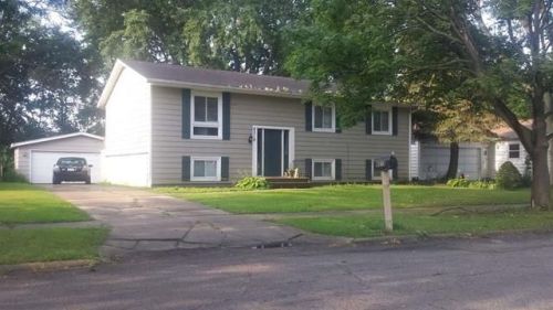 4319 Mayflower Ave, Rockford, IL 61109-2508