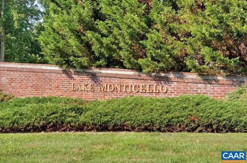 57 Amethyst Rd, Bybee VA  22963-2414 exterior