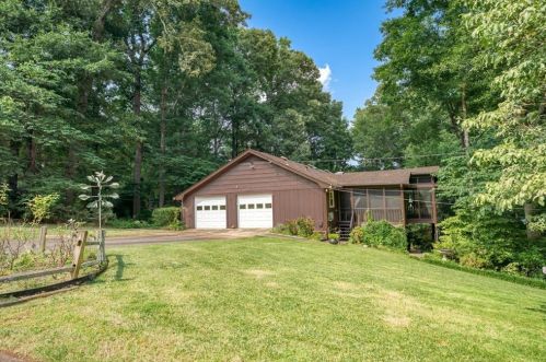 1578 Briarwood Ln, Lilburn, GA 30047-4510