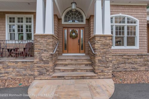 139 Cold Indian Spg Rd, Tinton Falls NJ 07712-3247 exterior