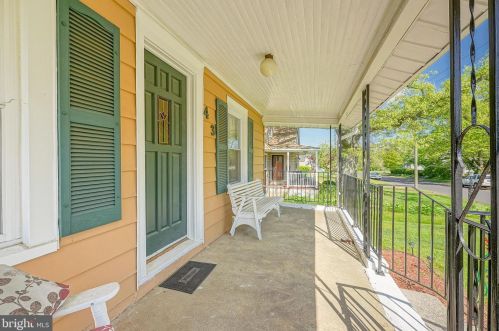 43 Browning Ave, Somerdale, NJ 08083-1109