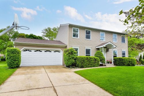808 Riva Ridge Ct, Naperville, IL 60540-7734