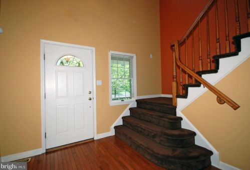 6 Hutchinson Dr, Princeton NJ  08540-7364 exterior