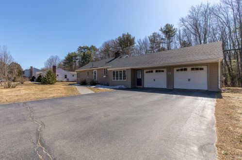 2 Meadowbrook Rd, Mere Point, ME 04011-3422