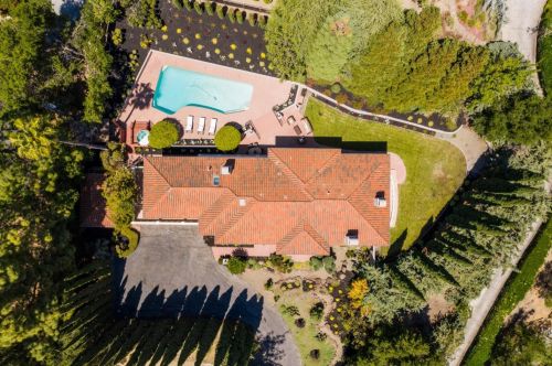 11555 Arroyo Oaks Dr, Los Altos CA 94024-6527 exterior