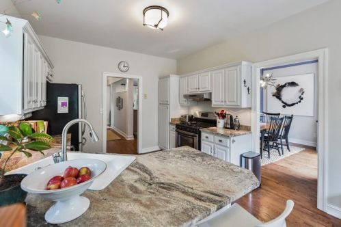 524 Broyles St, Atlanta GA  30312-3104 exterior