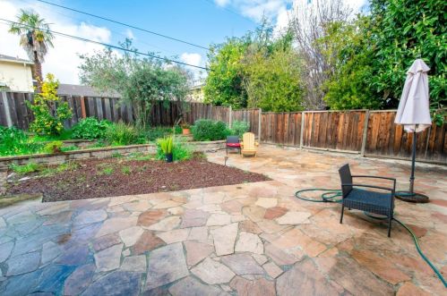 1781 Linnet Ln, Sunnyvale CA  94087-4832 exterior