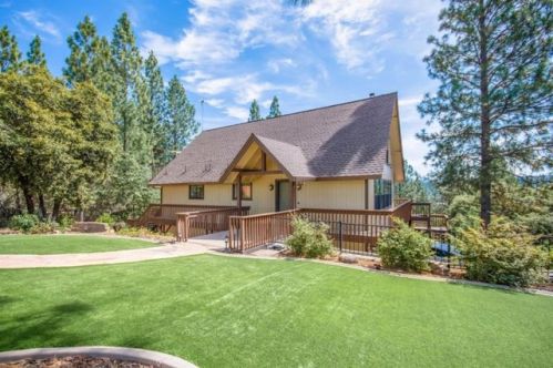 19460 Sun Valley Rd, Cape Horn, CA 95713-9666