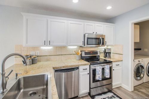 8068 Kalispell Way, Englewood CO  80112-4636 exterior