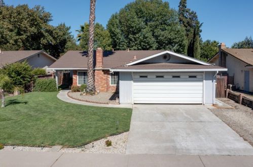 1342 Monterey Pl, Manteca, CA 95336-2723