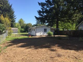 7900 67th Ave, Portland OR  97206-9621 exterior