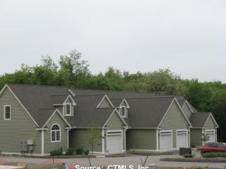 1 Choma Ln, Colchester, CT 06415-1258