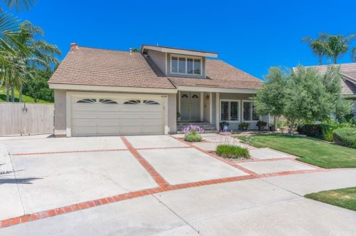 8198 Woodsboro Ave, Anaheim CA  92807-2519 exterior