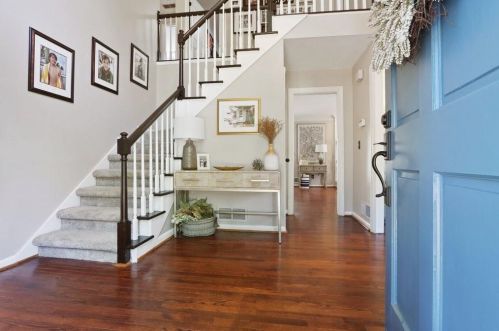 1297 Hilton Dr, Marietta, GA 30062-4980