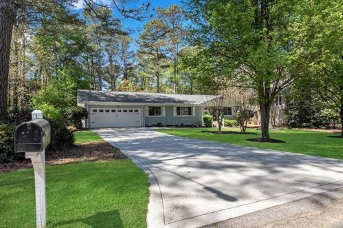 4890 Happy Holw Rd, Atlanta GA  30360-1263 exterior