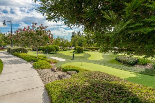 2370 Morning Brook Dr, Manteca, CA 95336-5117