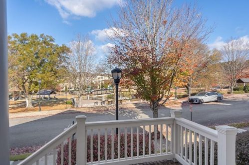 963 Highland Dr, Atlanta GA  30318-4037 exterior