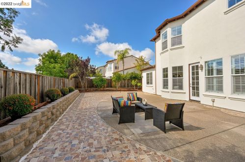 2213 Dewberry Dr, San Ramon, CA 94582-5031