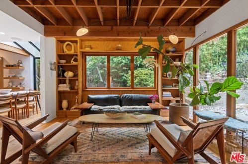 375 Mesa Rd, Santa Monica, CA 90402-1129