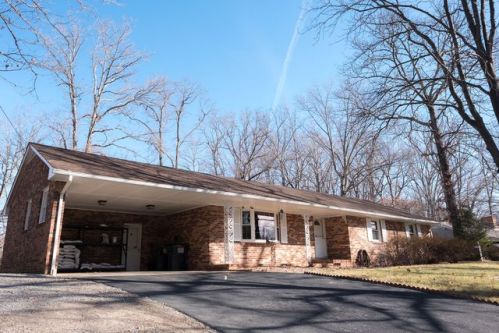 822 Spring Valley Dr, Fredericksburg, VA 22405-1909