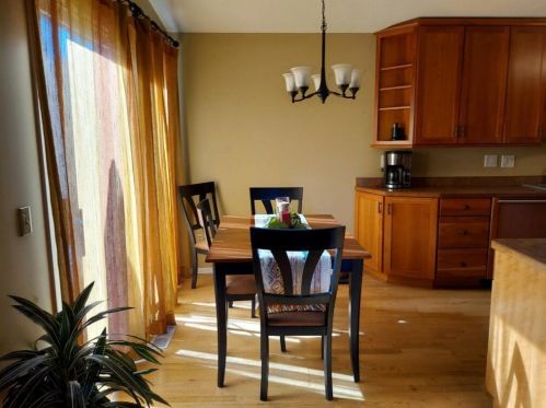 5986 Dellwood Ave, Saint Paul MN  55126-8454 exterior