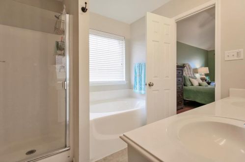 4724 Homelands Way, Fort Worth TX  76135-1665 exterior