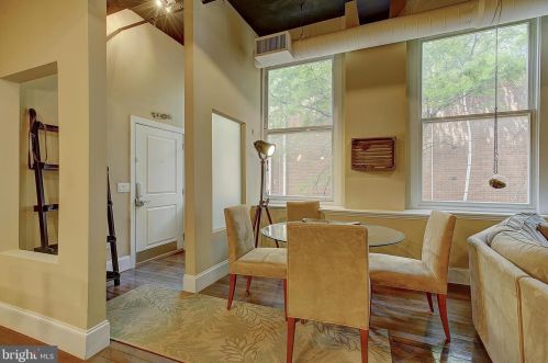 214 12th St, Philadelphia, PA 19107-5514