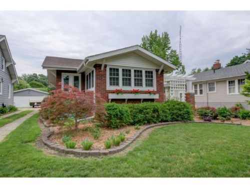 176 Dennis Ave, Decatur, IL 62522-1906