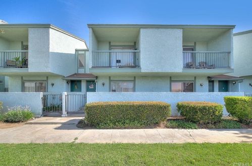 861 Richland St, Upland, CA 91786-6891