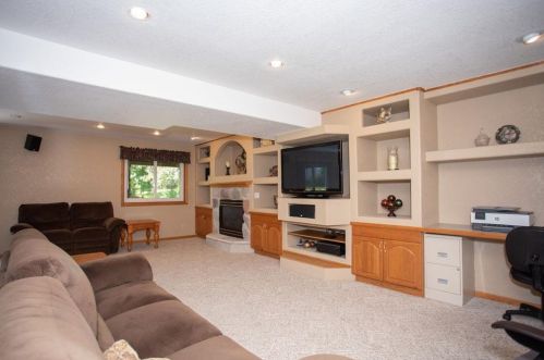 7873 28th St, Saint Paul MN  55128-4803 exterior