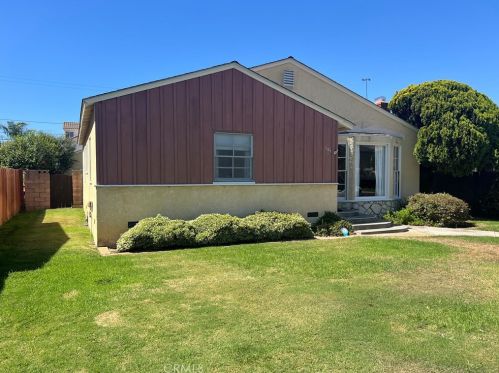 1107 Florida St, Huntington Beach, CA 92648-4113