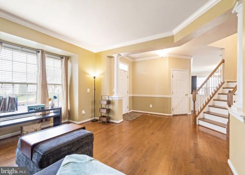 18799 Pier Trail Dr, Triangle VA  22172-2351 exterior