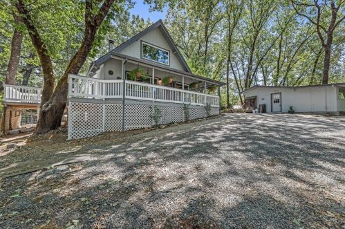 1986 Park Ln, Meadow Vista, CA 95722-9549