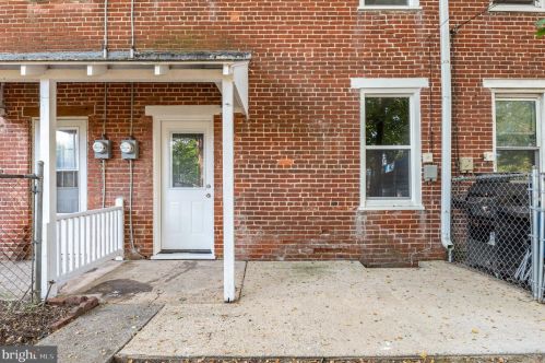 451 Penn St, Carlisle PA  17013-2235 exterior