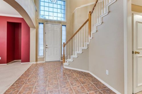 1832 Andress Dr, Carrollton TX  75010-6300 exterior