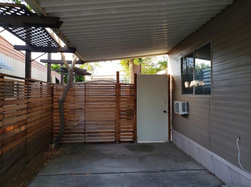 123 Indian Paw St, Palm Springs, CA 92264-7841